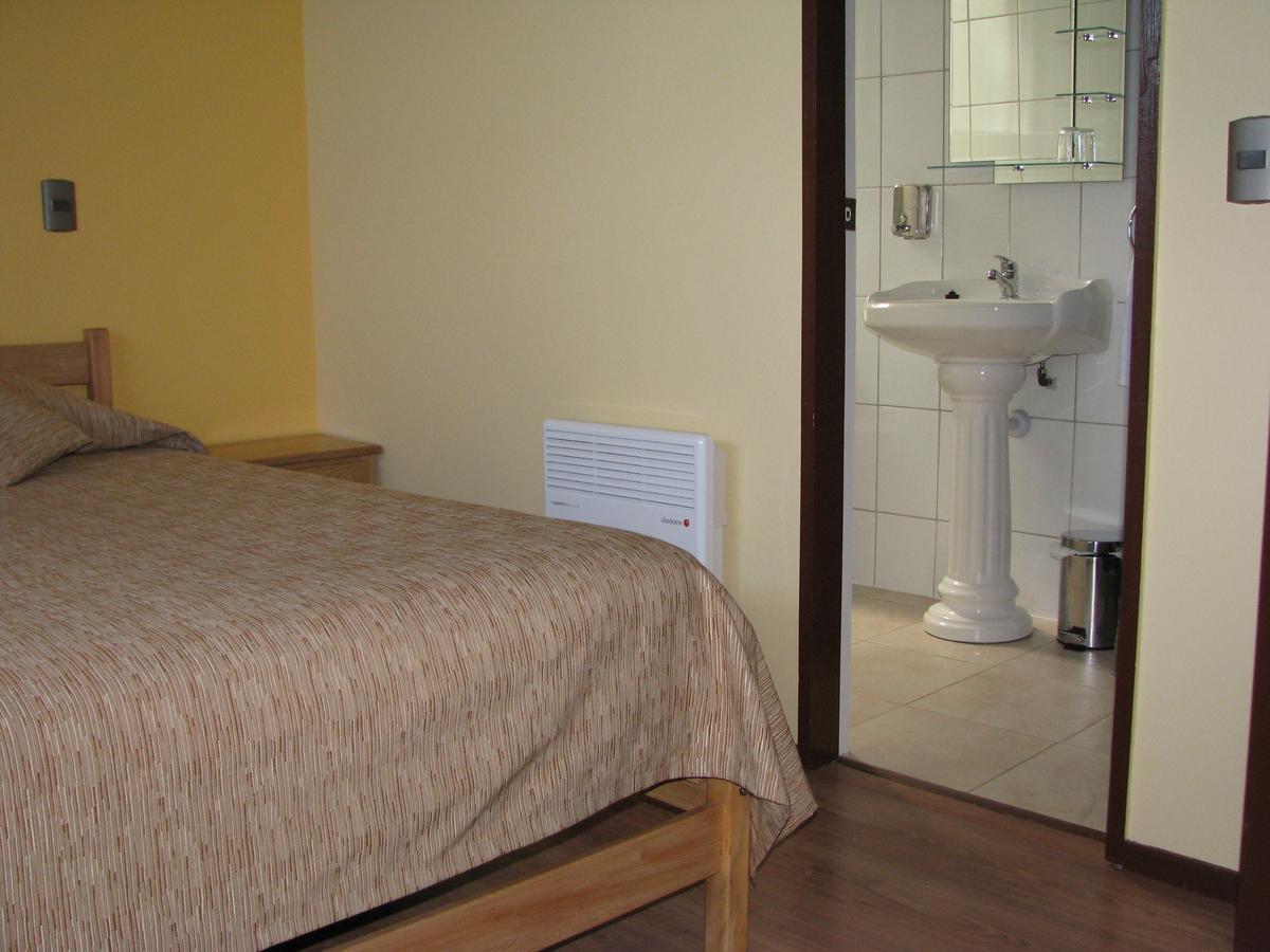 Portal Austral Bed and Breakfast Puerto Montt Eksteriør billede
